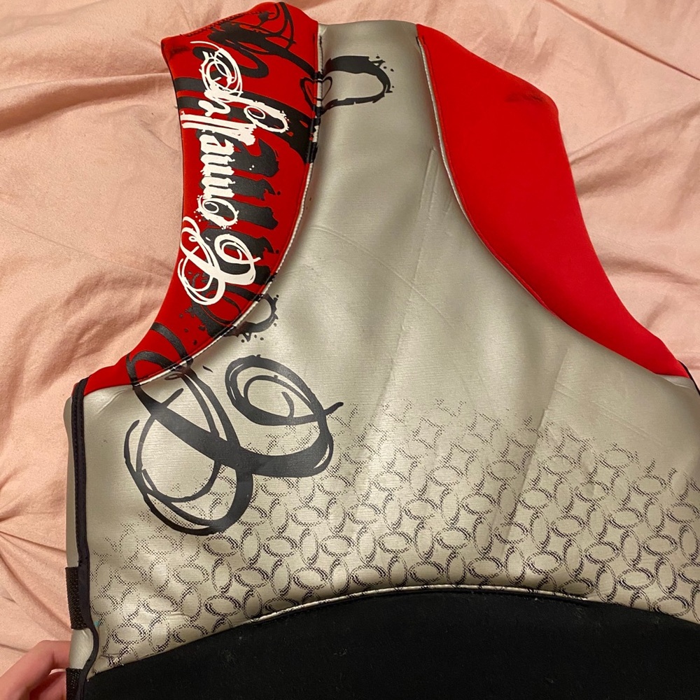 Life Jacket - Picture 2 of 4